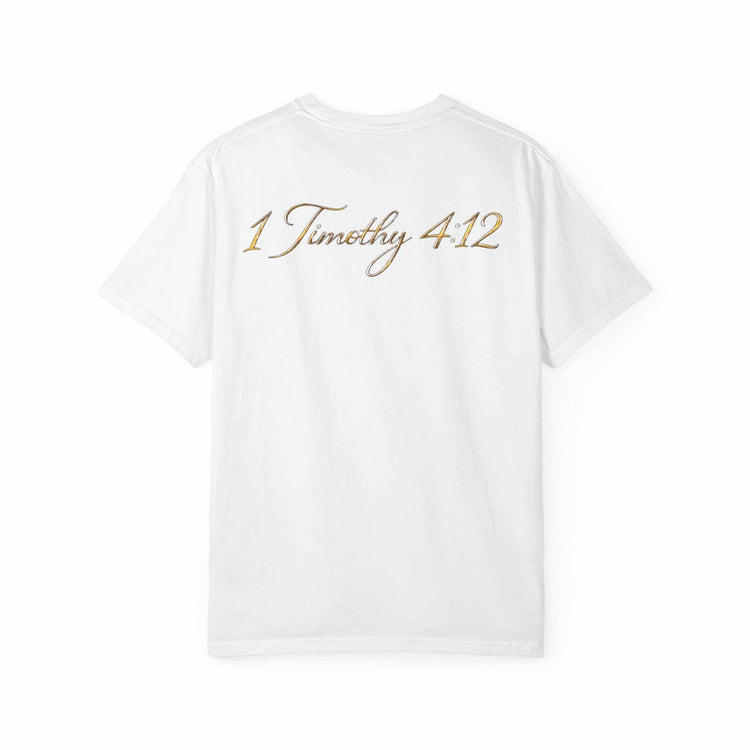 Premium cotton T-shirt in classic fit, soft breathable fabric for everyday comfort and versatile style