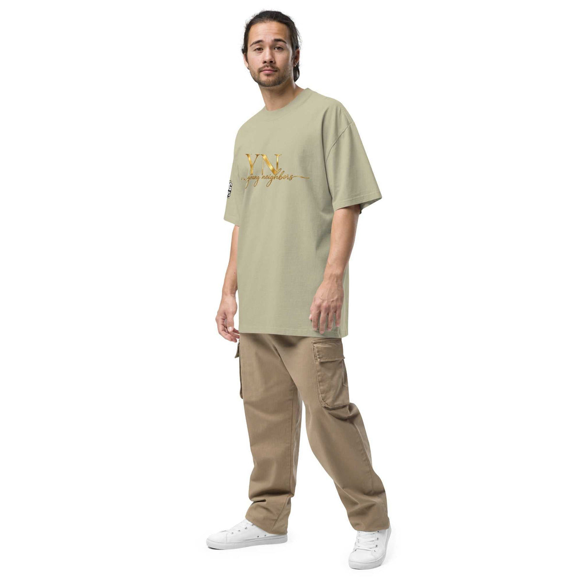 Casual oversized signature tee in premium cotton with relaxed fit and ribbed crew neckline